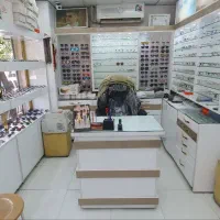 دکور عینک فروشی و لوازم بینایی سنجی