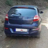 ام وی ام ۳۱۵ هاچ بک