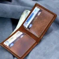 کیف پولی مردانه گم شده