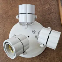 چهار تا سرپیچ لامپ سه قلو