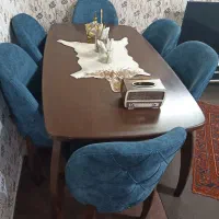 میز نهار خوری چوب راش وصندلی چستر با پارچه بوگاتی