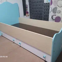 تخت  و کمد کودک نوجوان برند آپادانا