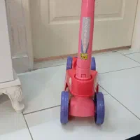 اسکوتر صورتی