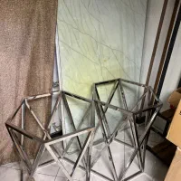 میر نهار خوری جلو مبلی و میز تلویزیون