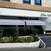 سایه بان بازویی و کالسکه ای