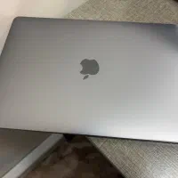 مک بوک پرو ۲۰۱۷