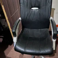 صندلی در حد نو