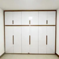 ساخت و نصب انواع کمد و کابینت