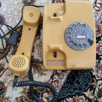 تلفن رومیزی قدیمی