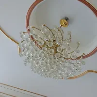 لوستر وسط بزرگ و چهار لوستر کوچکتر ست همدیگه