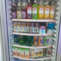 نیازمند فروشنده خانم متعهد