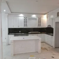 طراحی واجرای انواع کابینت و کمد دیواری
