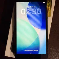 iphone se 3 2022 128g تمیز