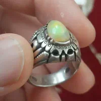 انگشتر اپال رکاب زنجان و آویز عقیق بنفش