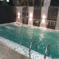 ویلای دوبلکس استخر آب گرم کردان|اجارهٔ کوتاه‌مدت ویلا و باغ|هشتگرد, تهران دشت|دیوار