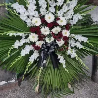 تاج گل تسلیت زیر قیمت|گل و گیاه طبیعی|فردیس, خیام غربی|دیوار