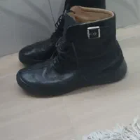 نیم بوت جنس چرم