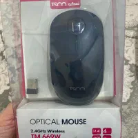 موس آکبند با جعبه