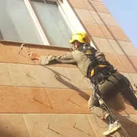 خدمات تخصصی کار در ارتفاع بدون داربست