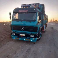 بنز هشت سیلندر موتور بزرگ ۱۲۸ هشت لنگر