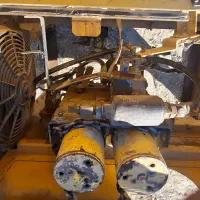 مرکز تخصصی پمپ هیدرولیک و شیرکنترل|ماشین‌آلات صنعتی|مشهد, رده|دیوار