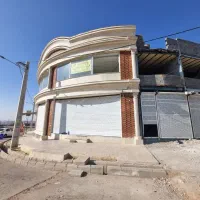 مغازه ۸۰ متری در سه طبقه