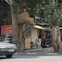 اجاره مغازه یا دکه دیواری روبرو پارکینگ شهرداری|اجارهٔ مغازه و غرفه|کرمانشاه, |دیوار