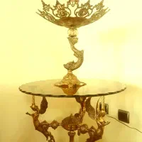 میز تلفن برنزی