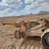 بلدوزر تی دی ۲۵ موتور کاتی ۱۱ td25G|ماشینآلات صنعتی|اصفهان, خانه اصفهان|دیوار