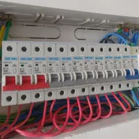 برقکشی/برقکاری/برقکار/سیم کشی و نصب آیفون تصویری.