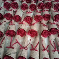 گل های زیبای ولنتاین|گل مصنوعی|قم, سراجه (۱۵ خرداد)|دیوار