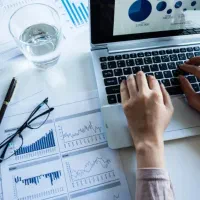 دورکار گویندگی و تایپ در منزل