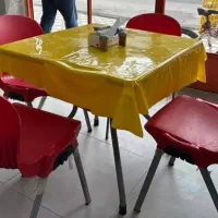 میز و صندلی