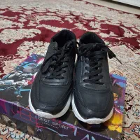 کتونی اسپرت مشکی سایز ۳۸ ۳۹|کیف، کفش، کمربند|پرند, فاز ۴|دیوار