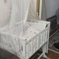 تخت کنار مادر نوزاد گهواره شو|تخت و صندلی بچه|تهران, امام حسین|دیوار