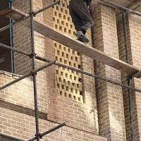 پیش فروش واحد با نمای ایرانی در حاشیه شورا