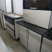 کابینت‌بادرب‌هایگلاس