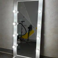 ایینه اینه قدی هالیوودی