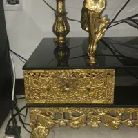 فروش فوری میز تلویزیون برنجی