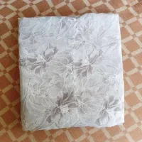 چادر رنگی دوخته شده