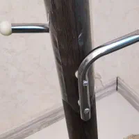 جالباسی ایستاده فلزی پایه سنگ - سالم، محکم و شیک|بندرخت و رختآویز|مشهد, هفت تیر (آب و برق)|دیوار