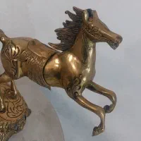مجسمه اسب برنز