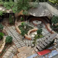 سرپرست خوابگاه دخترانه