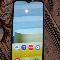 گوشی سامسونگ در حد نو