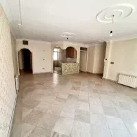 80متر2خواب-با-30متر-تراس-بر-اصلی-خیابان-کاظمی