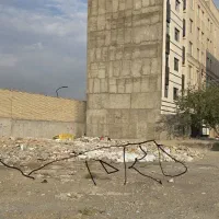 200-متر-زمین-مسکونی-با-سند-تگ-برگ-سبز-رنگ