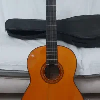 گیتار یاماها C70