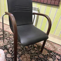 هشت عدد صندلی نیلپر با رویه چرم و میز شیشه ای|مبلمان اداری|تهران, یوسف‌آباد|دیوار