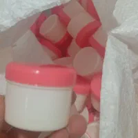 ظروف پلاستیکی جای کرمهای دستساز