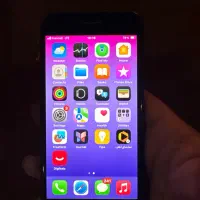 آیفون se 2020 lla 128gig